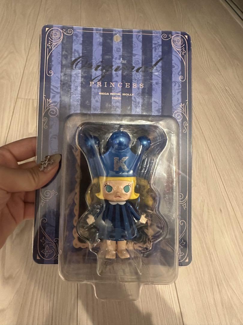 Amazon.co.jp: Molly prince MEGA ROYAL MOLLY 100% 限定 : おもちゃ